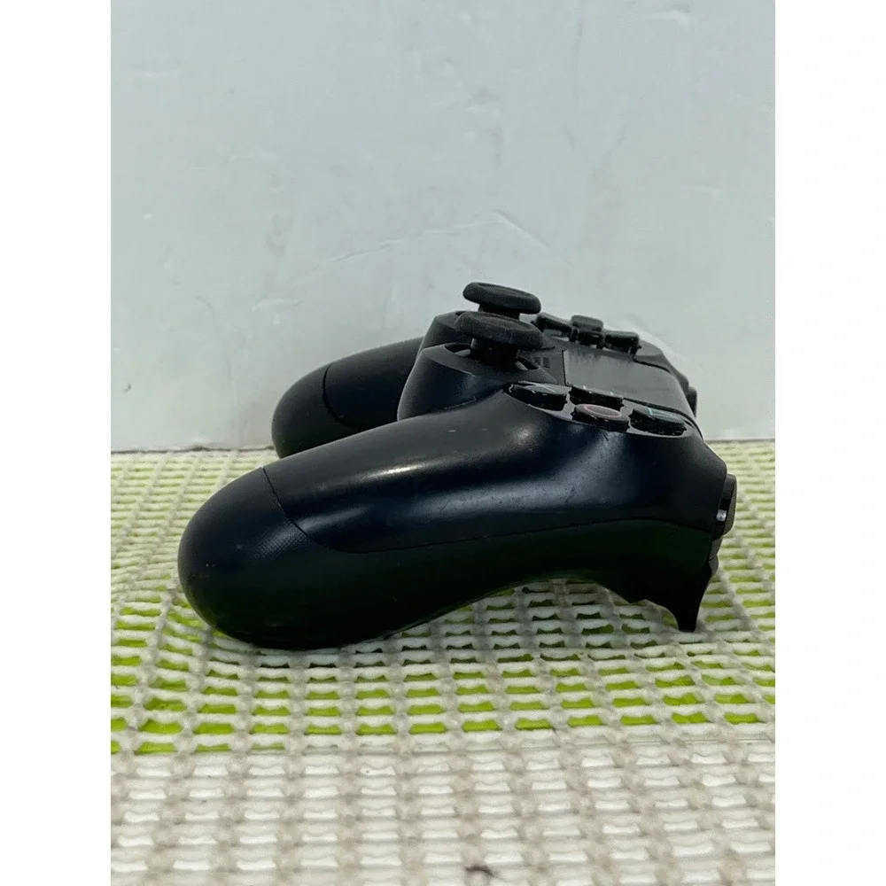 Sony DualShock 4 Wireless Controller PS4 Jet Black CUH-ZCT1U *UNTESTED GOOD